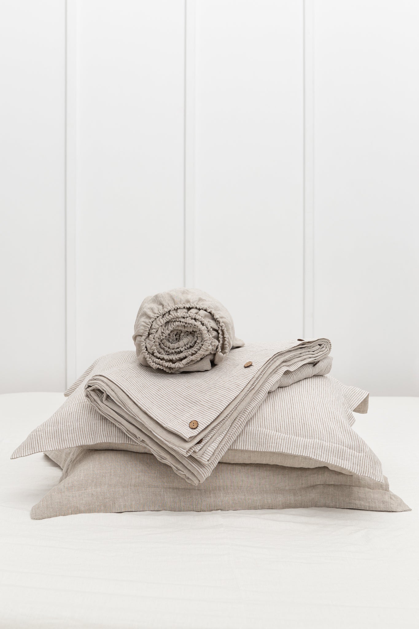 Sängkläder i Linne – Natural/Randig Beige (Vändbar)