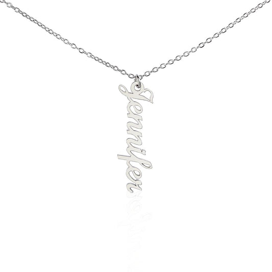 Klassiskt vertikalt namnhalsband